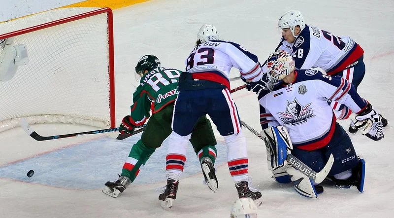 Ак Барс - Нефтехимик