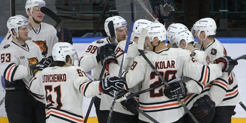 Барыс - Амур