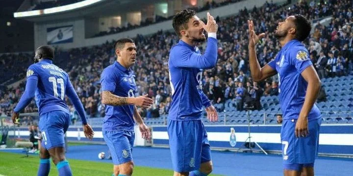 Лейшойнш - Порту