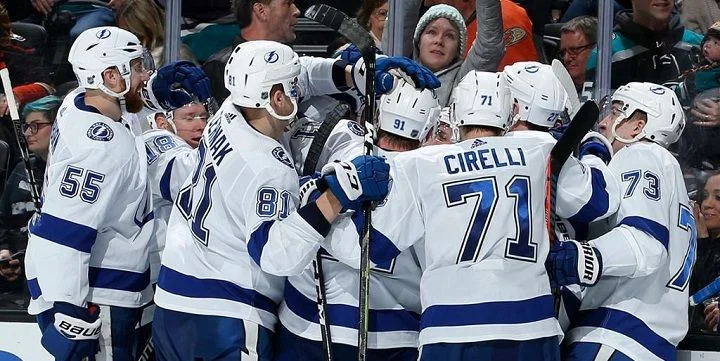 Тампа - Торонто