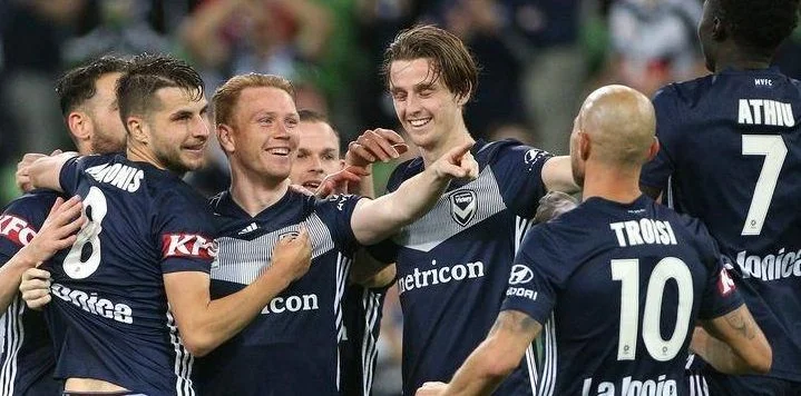 Мельбурн Виктори - Веллингтон Феникс