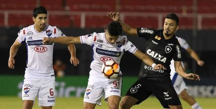 Насьональ Асунсьон - Дельфин