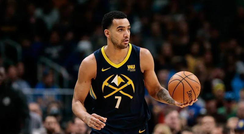 Бруклин Нетс - Денвер