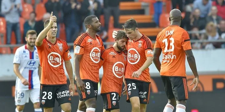 Лорьян - Ред Стар