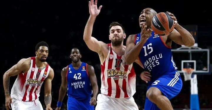 Анадолу Эфес - Олимпиакос