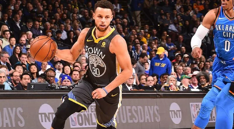 Шарлотт - Голден Стэйт