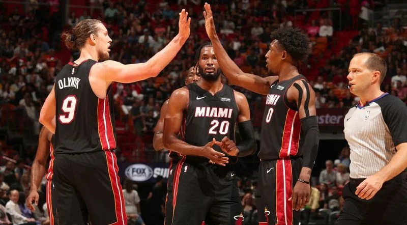 Шарлотт - Майами Шарлотт - Майами