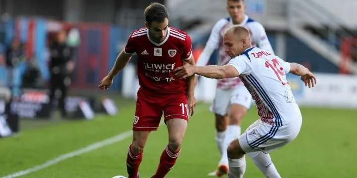 Гурник - Пяст Гливице Гурник - Пяст Гливице