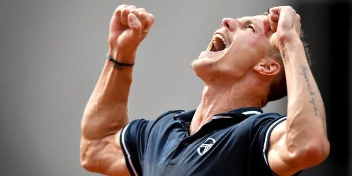 Феликс Оже-Альяссим - Мартон Фучович Феликс Оже-Альяссим - Мартон Фучович