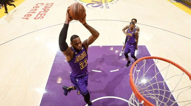 Лейкерс - Сакраменто