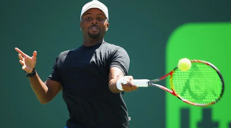 Паоло Лоренци - Дональд Янг