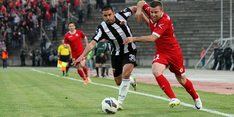 Септември - Локомотив Пловдив