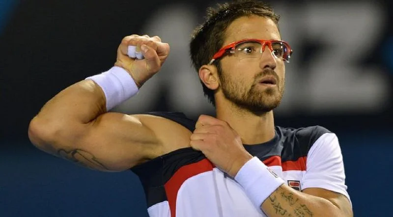 Янко Типсаревич - Кэмерон Норри