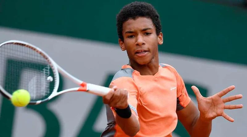 Феликс Оже-Альяссим - Хуан Игнасио Лондеро Феликс Оже-Альяссим - Хуан Игнасио Лондеро