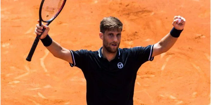 Мартин Клижан - Крис Гарин Мартин Клижан - Крис Гарин