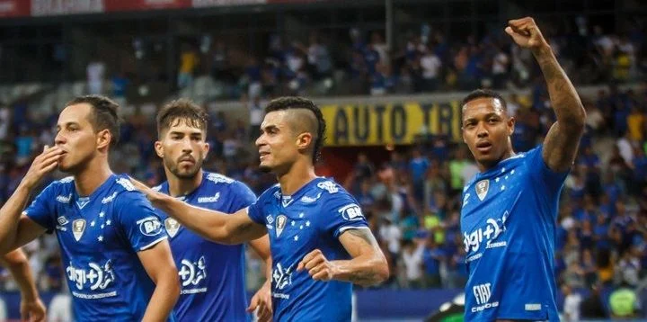 Крузейро - Эмелек