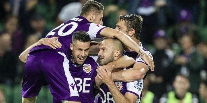 Перт Глори - Аделаида Юнайтед