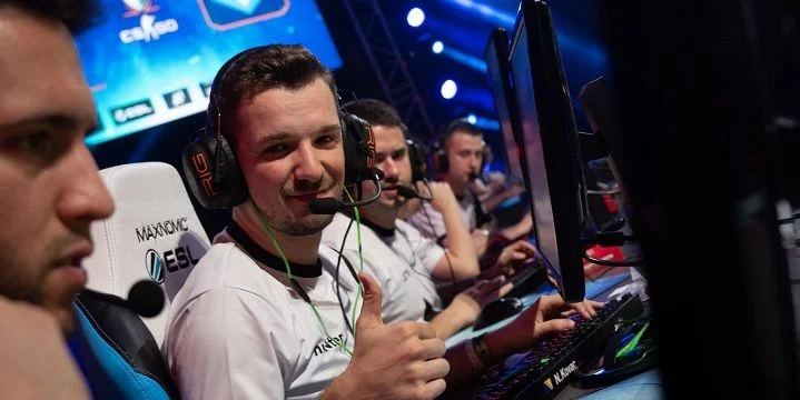 - G2 Esports - G2 Esports