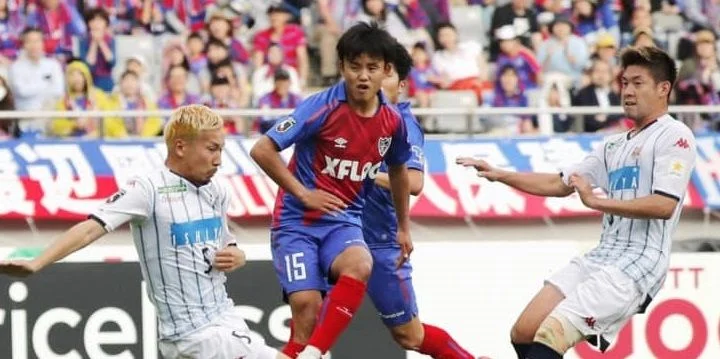 Саган Тосу - ФК Токио Саган Тосу - ФК Токио