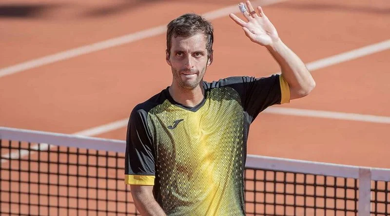 Альберт Рамос-Винолас - Ласло Дьере Альберт Рамос-Винолас - Ласло Дьере