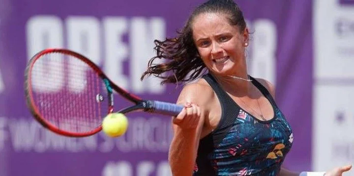 Виктория Грунчакова - Кики Бертенс