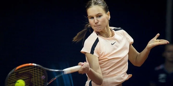 Вероника Кудерметова - Дестани Айява Вероника Кудерметова - Дестани Айява