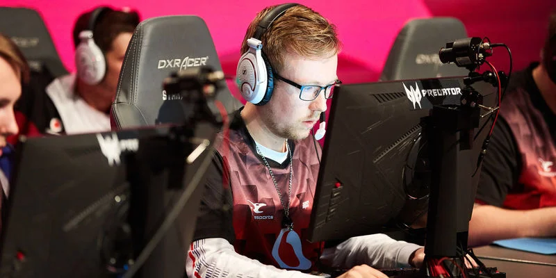 MOUZ - HellRaisers MOUZ - HellRaisers