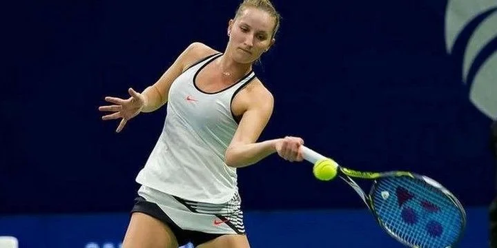 Маркета Вондроушова - Элизе Мертенс Маркета Вондроушова - Элизе Мертенс