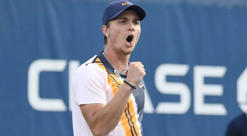 Миомир Кечманович - Лоренцо Сонего