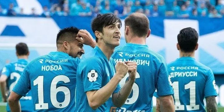 Зенит - Локомотив Зенит - Локомотив