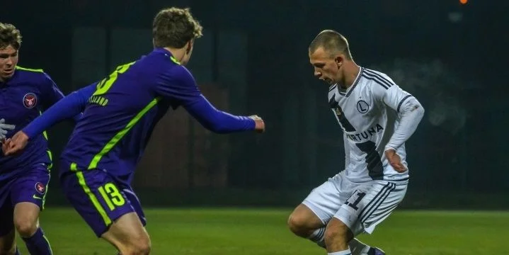 ФК Европа - Легия