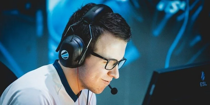 G2 Esports - Winstrike Team