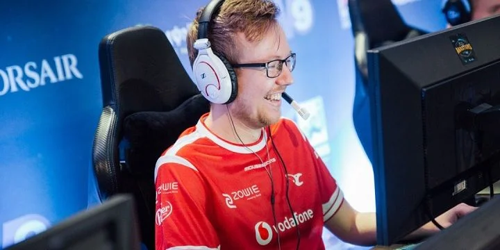 MOUZ - NoChance MOUZ - NoChance