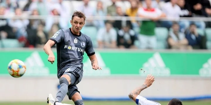 Легия - ФК Европа