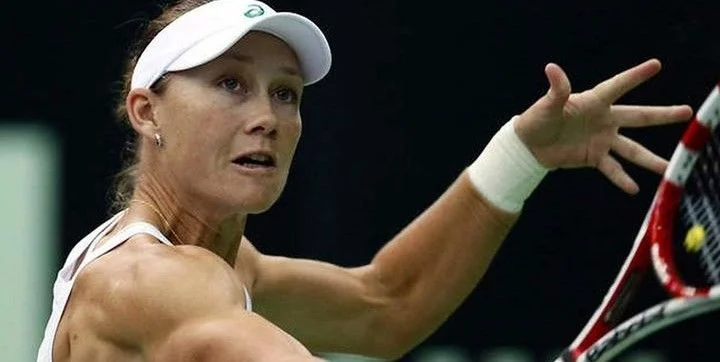 Элли Киик - Саманта Стосур