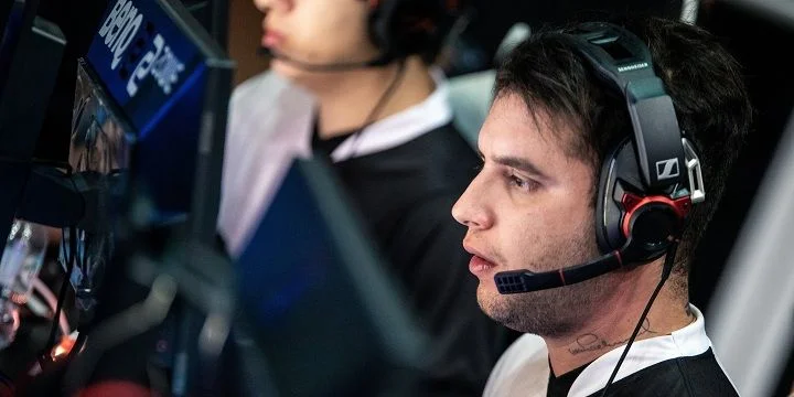 INTZ e-Sports - Sharks Esports