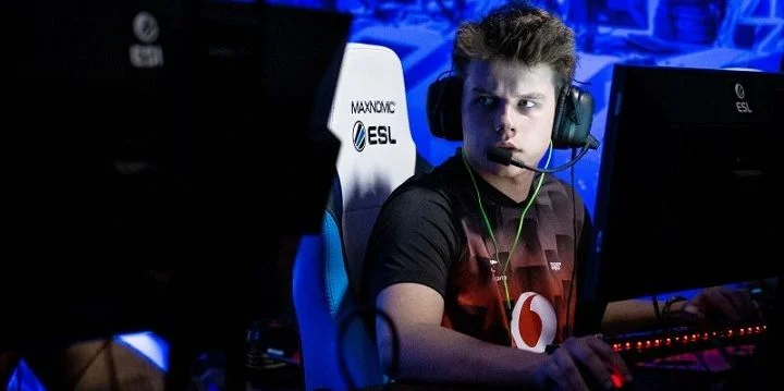 Fnatic - MOUZ Fnatic - MOUZ