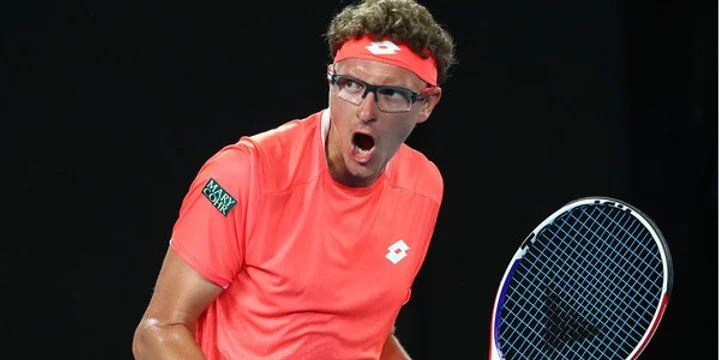 Денис Истомин - Марк-Андре Хюслер