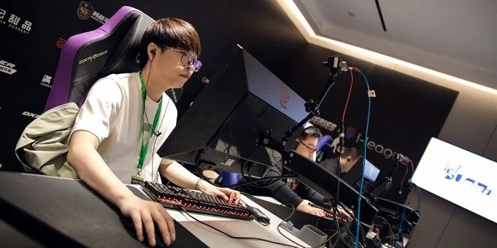 5Power Gaming - Avant Gaming