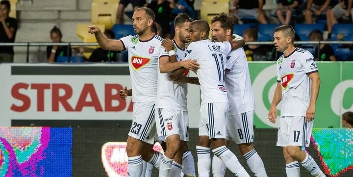 МОЛ Фехервар - Вадуц