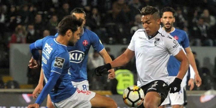 Женесс - Витория Гимарайнш Женесс - Витория Гимарайнш