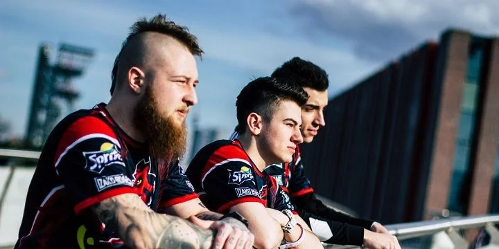 - Izako Boars - Izako Boars