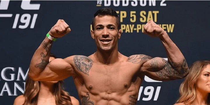 Хоаким Сильва - Насрат Хакпараст Хоаким Сильва - Насрат Хакпараст