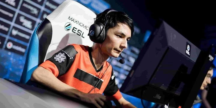 Avangar - BIG Avangar - BIG