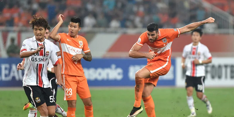 Шаньдун Тайшань - Гуанчжоу Эвергранд