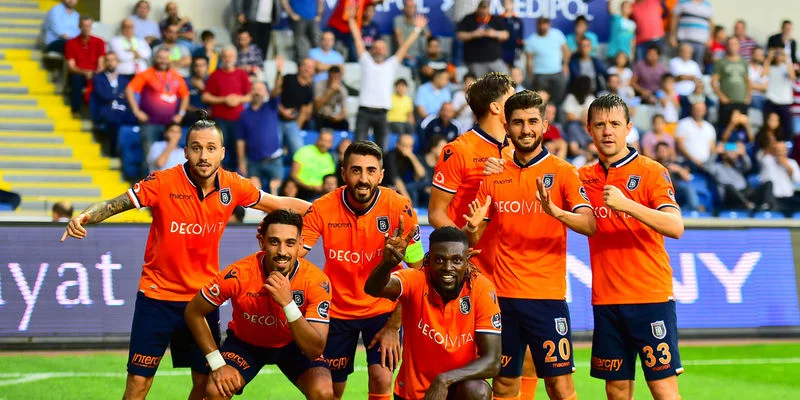 Олимпиакос - Башакшехир