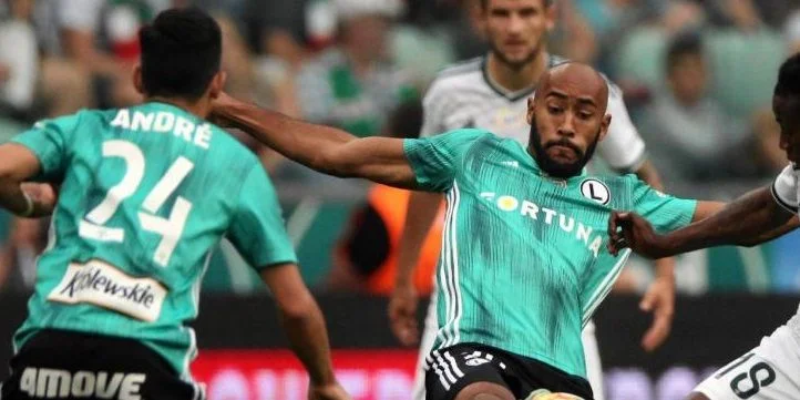 Атромитос - Легия