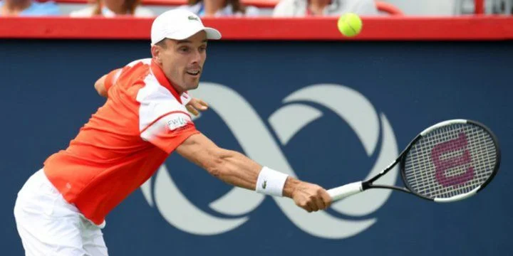 Фрэнсис Тиафо - Роберто Баутиста