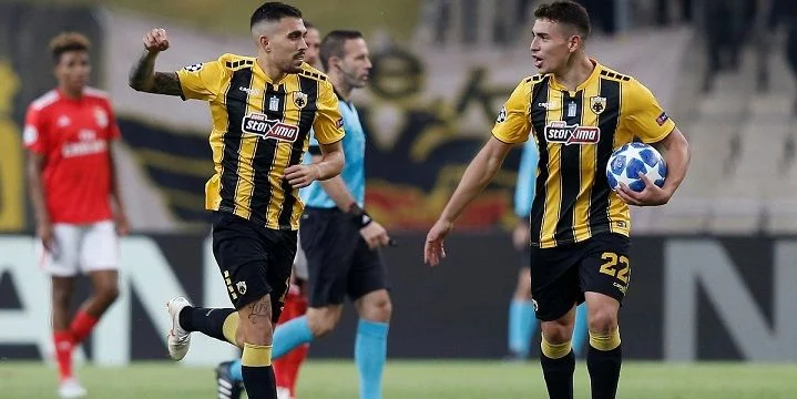 АЕК Афины - Университатя