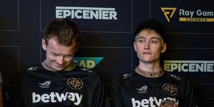 Ninjas in Pyjamas - Infamous